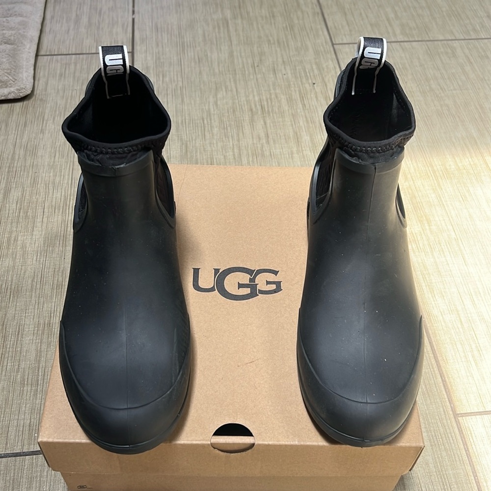 Ugg rubber boots